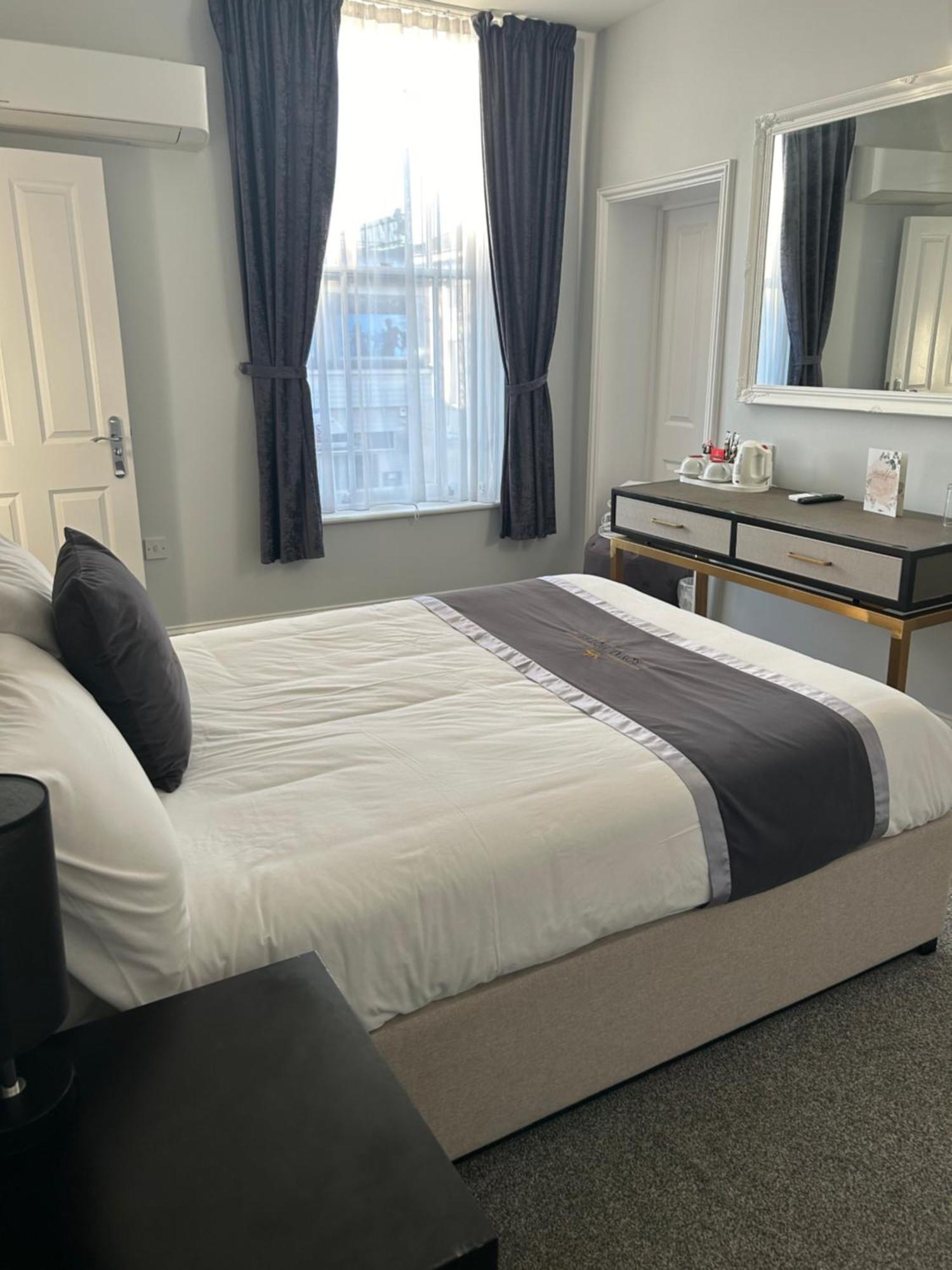 The Royal Hotel - Clacton On Sea المظهر الخارجي الصورة
