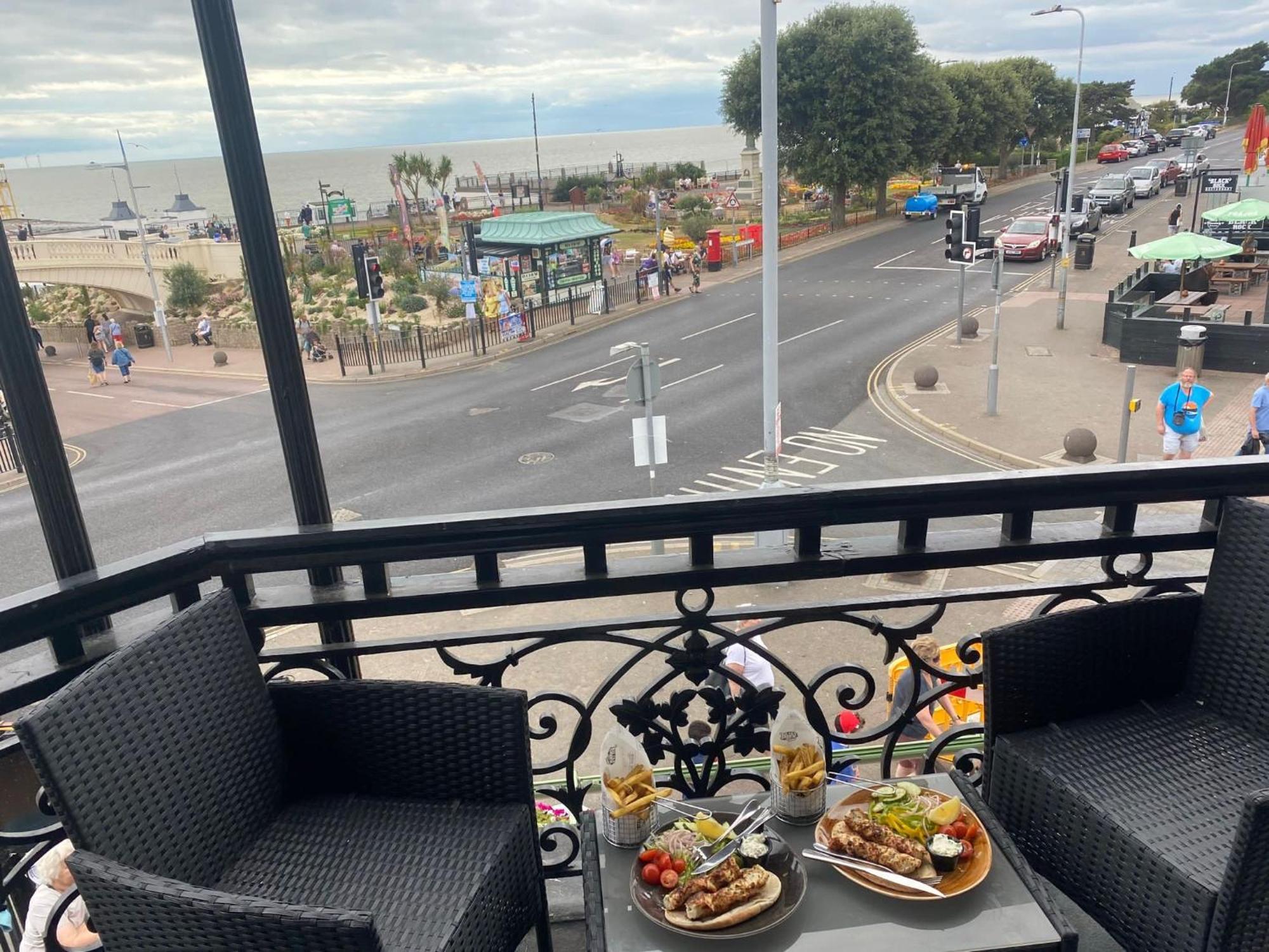 The Royal Hotel - Clacton On Sea المظهر الخارجي الصورة